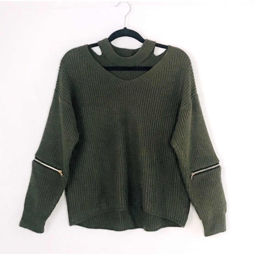 Green Choker Sweater With Zippers